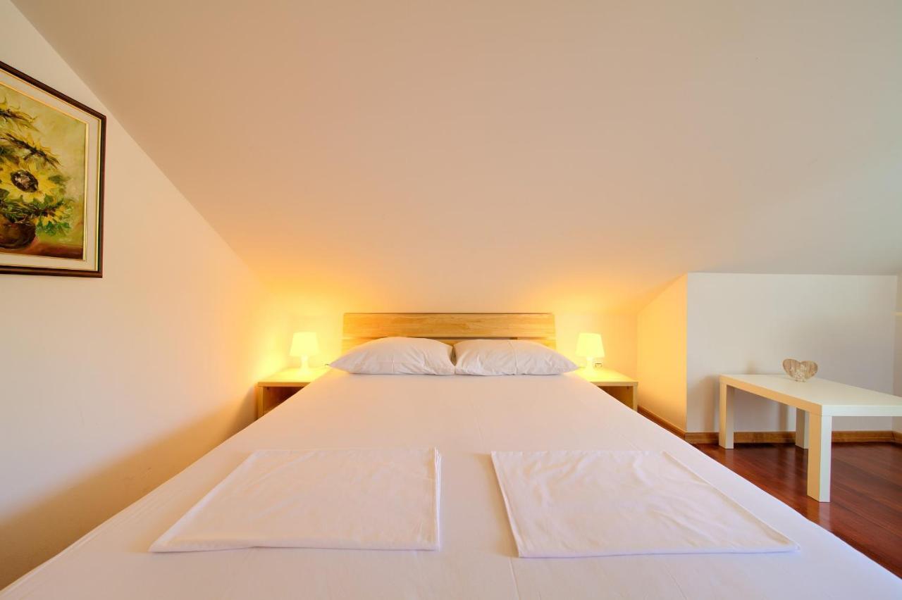 Bed&Breakfast Lucija Bed and Breakfast Punat Buitenkant foto