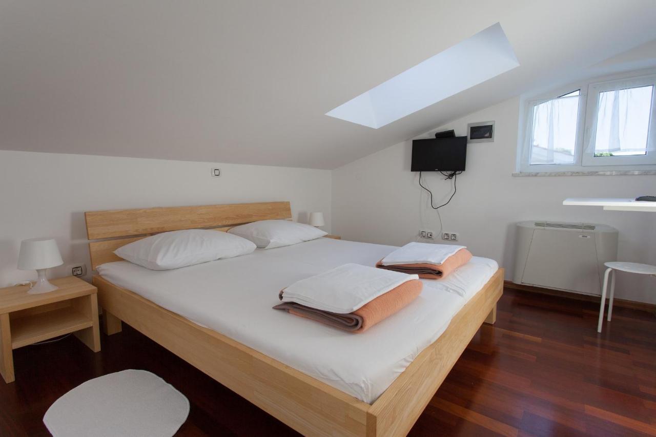 Bed&Breakfast Lucija Bed and Breakfast Punat Buitenkant foto