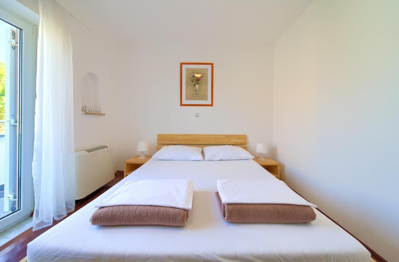 Bed&Breakfast Lucija Bed and Breakfast Punat Buitenkant foto