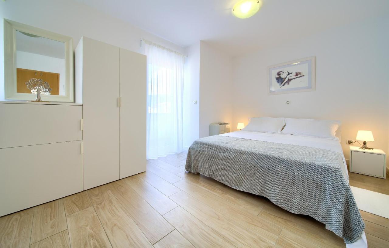 Bed&Breakfast Lucija Bed and Breakfast Punat Buitenkant foto